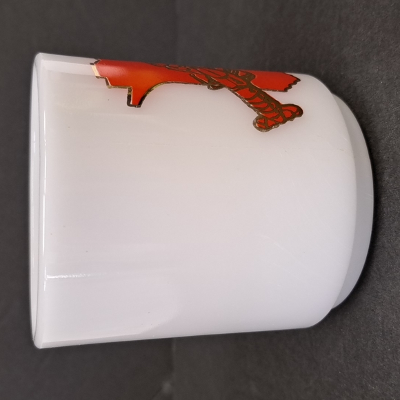 Vintage milk  glass New Brunswick lobster glasbake mug D shaped handle - Picture 4 of 7